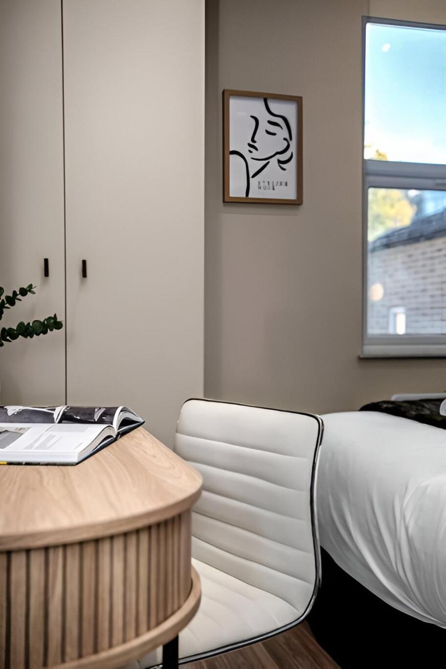 Glam Compact With Chic Kitchenette * Londra